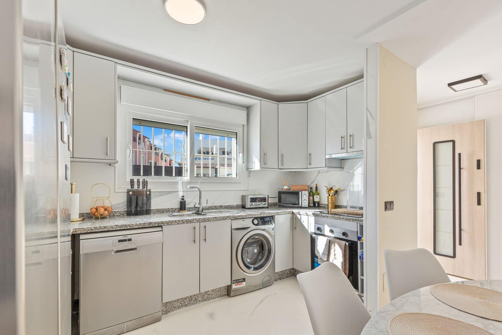 5 quarto Casa em Banda para venda em Manilva com piscina garagem - 499 000 € (Ref: 9524957)