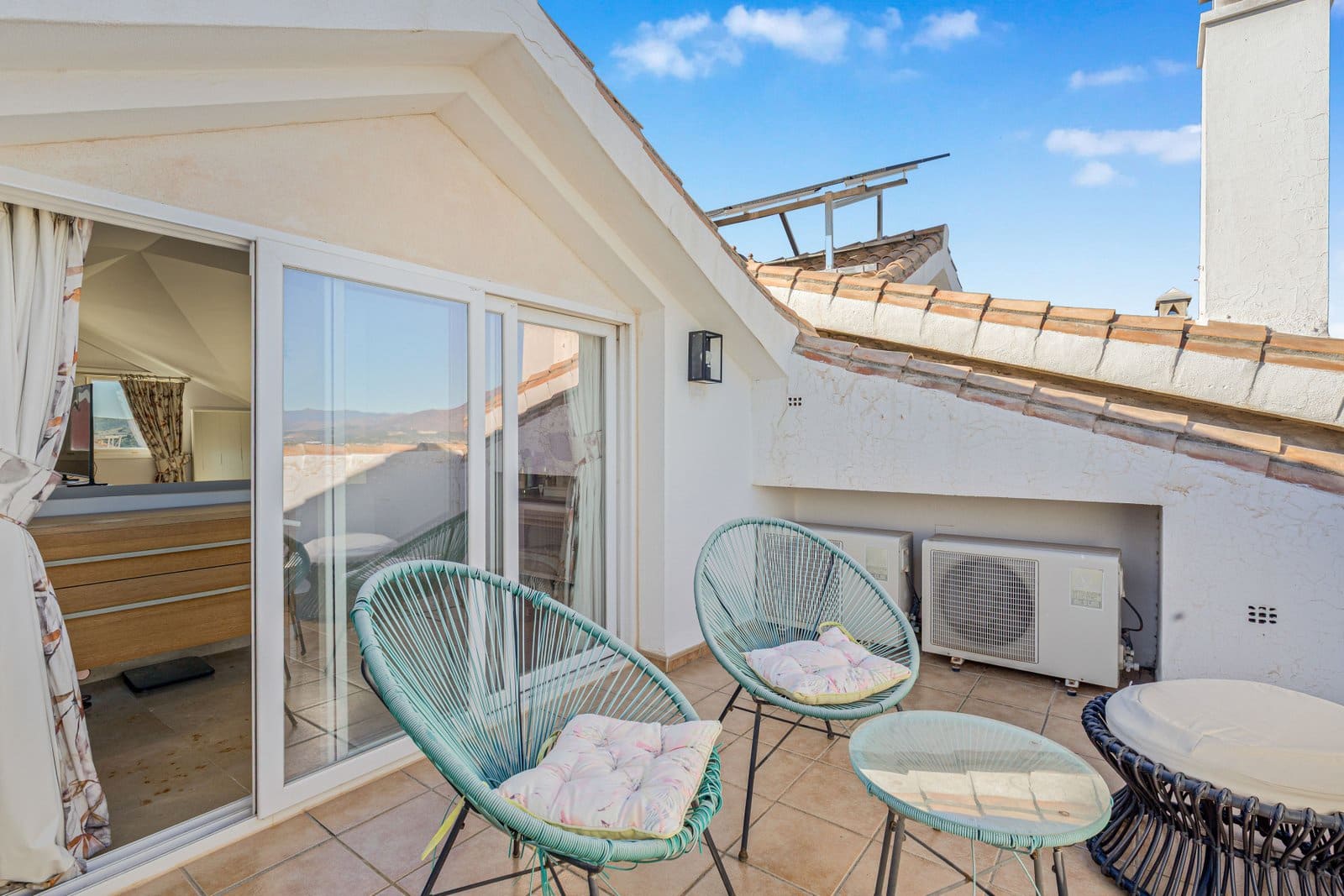 5 quarto Casa em Banda para venda em Manilva com piscina garagem - 499 000 € (Ref: 9524957)