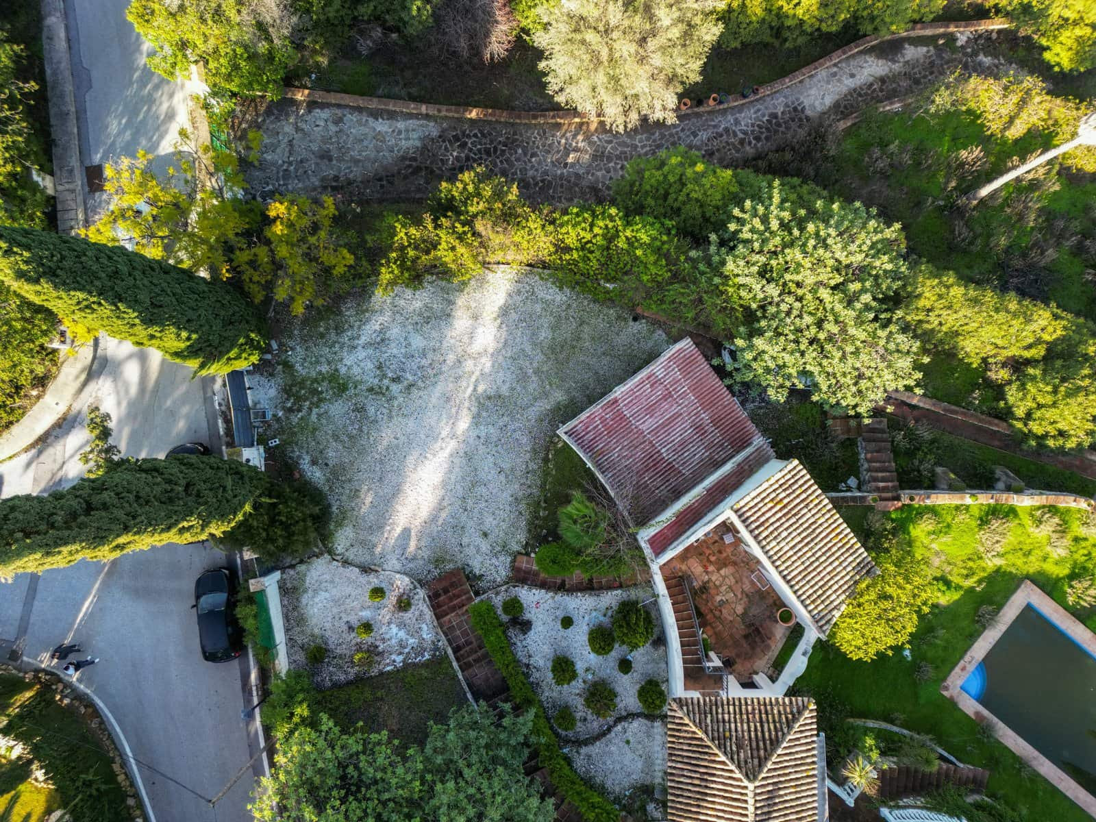 Building Plot for sale in Benahavis - € 2,300,000 (Ref: 9524959)