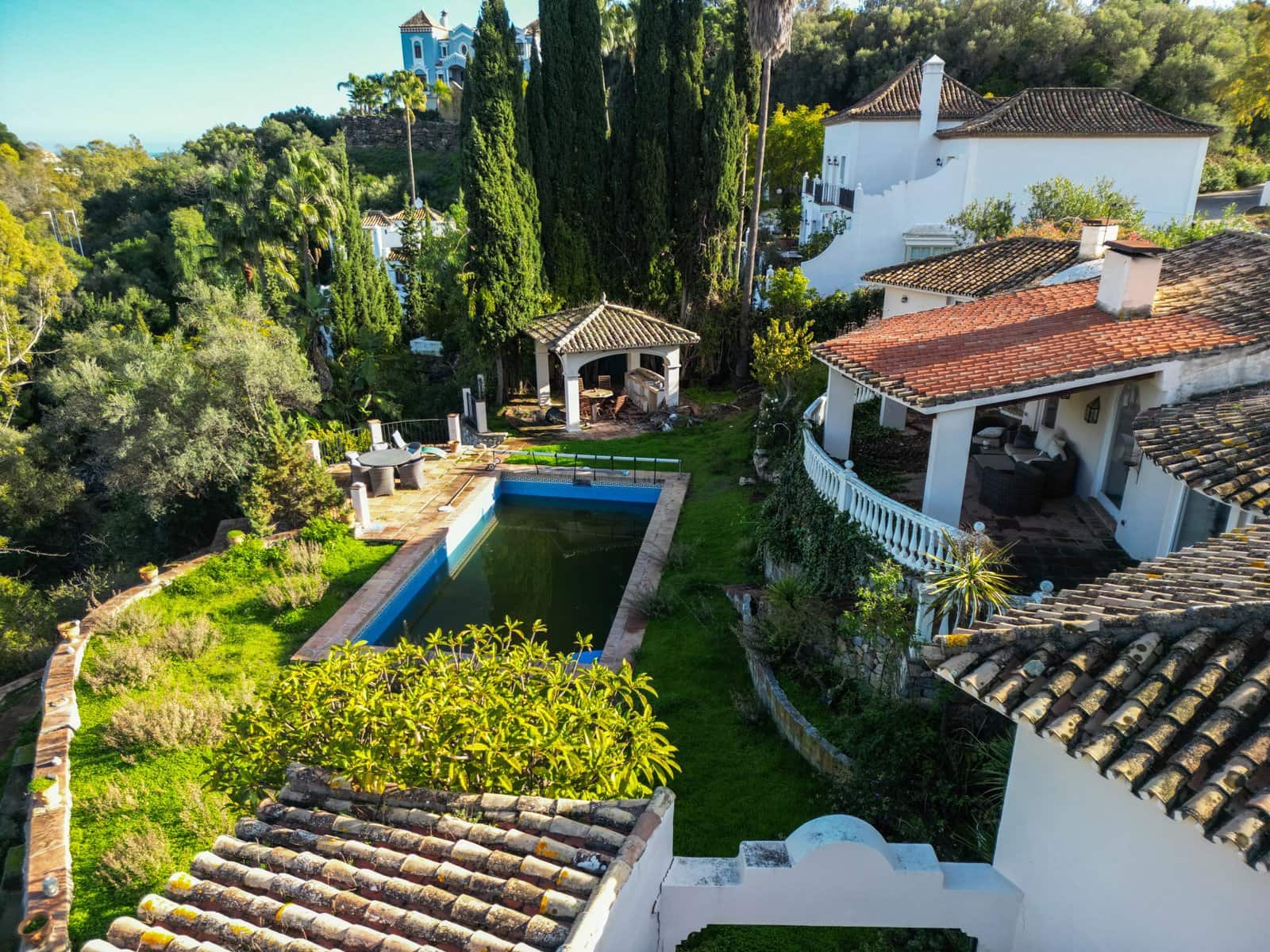 Building Plot for sale in Benahavis - € 2,300,000 (Ref: 9552683)