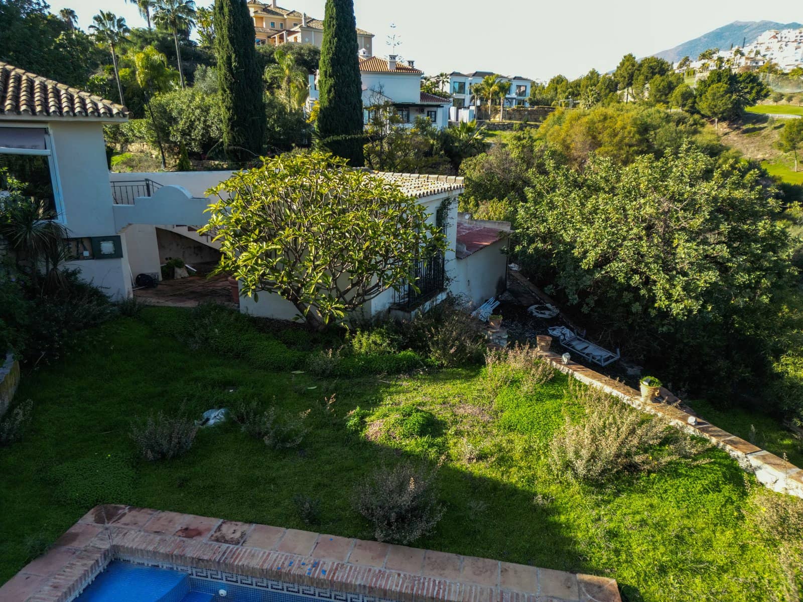 Działka budowlana na sprzedaż w Benahavis - 2 300 000 € (Ref: 9574010)