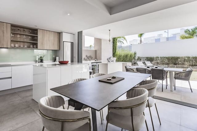 2 soveværelse Lejlighed til salg i Cancelada, Estepona med swimmingpool - € 515.000 (Ref: 9714562)