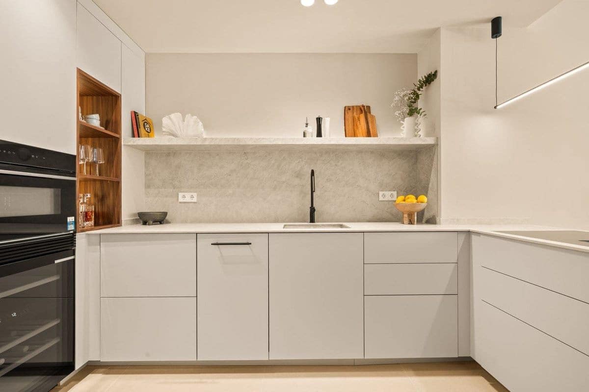 Apartamento de 3 habitaciones en Benahavís en venta con piscina - 849.000 € (Ref: 9743058)