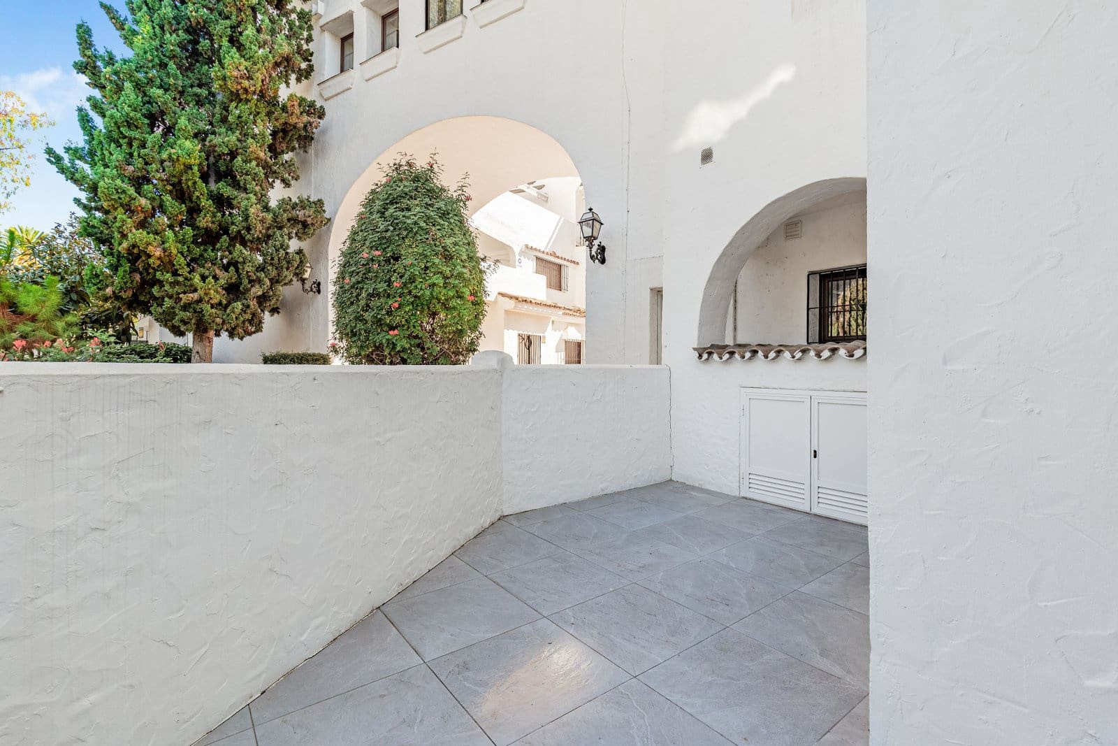 4 chambre Appartement à vendre à Marbella avec piscine garage - 895 000 € (Ref: 9743061)