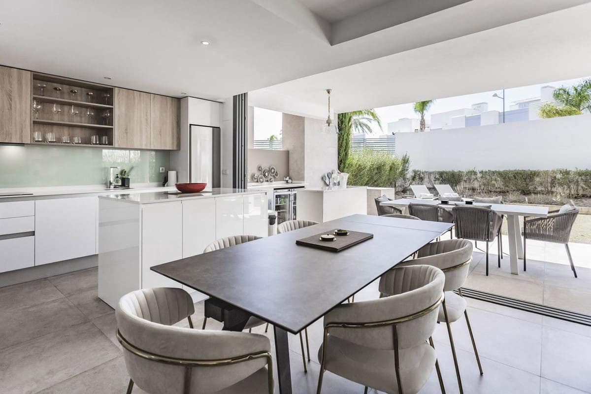 2 bedroom Apartment for sale in Cancelada with pool garage - € 515,000 (Ref: 9761807)