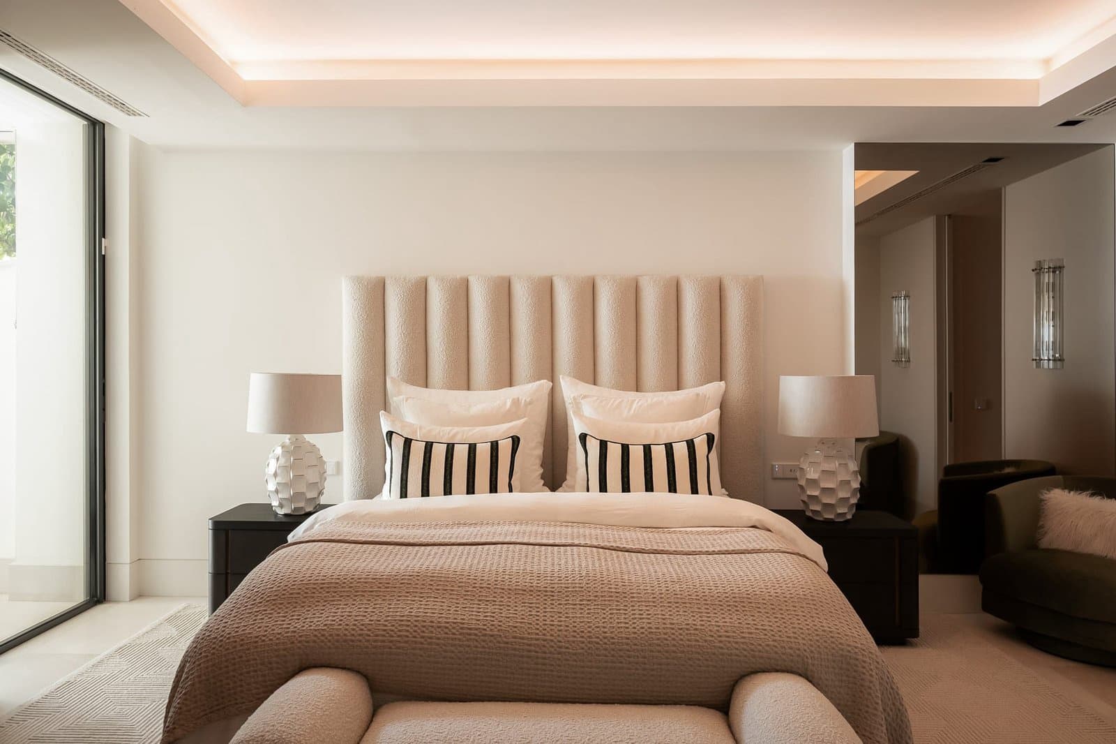 3 slaapkamer Appartement te koop in Benahavis met zwembad - € 2.295.000 (Ref: 9776974)