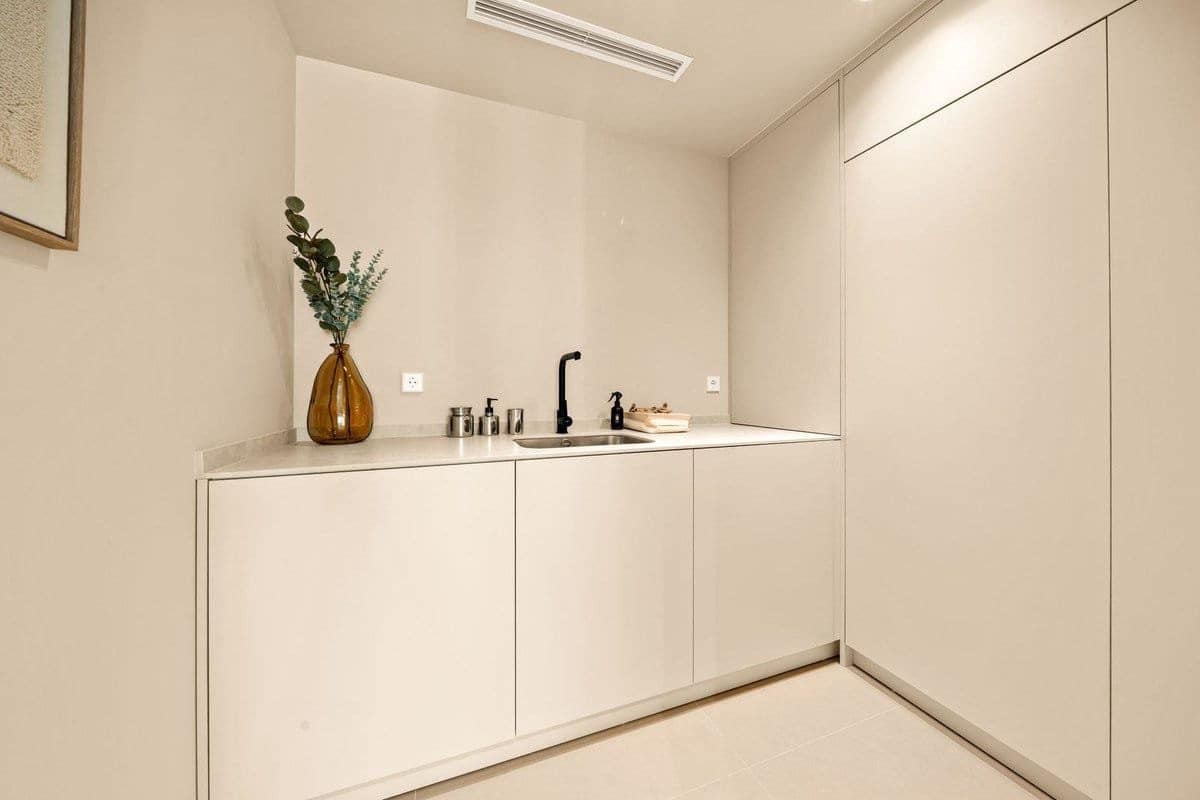 3 chambre Appartement à vendre à Benahavis avec piscine - 849 000 € (Ref: 9776976)