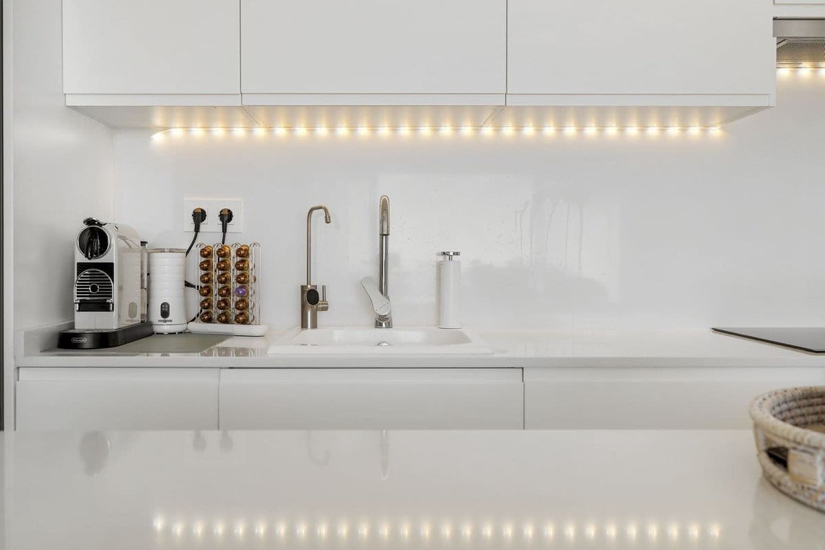 3 sypialnia Apartament na sprzedaż w Benahavis z basenem - 695 000 € (Ref: 9777829)