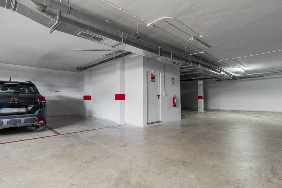 3 sypialnia Apartament na sprzedaż w Benahavis z basenem - 695 000 € (Ref: 9777829)