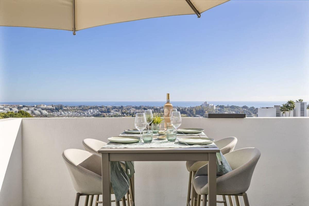 3 soveværelse Lejlighed til salg i Benahavis med swimmingpool - € 695.000 (Ref: 9795546)