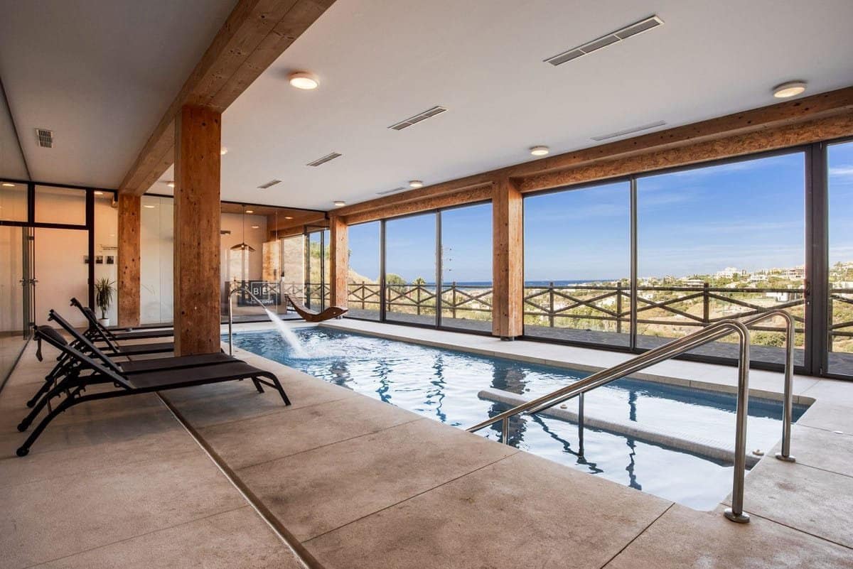 3 soveværelse Lejlighed til salg i Benahavis med swimmingpool - € 695.000 (Ref: 9795546)