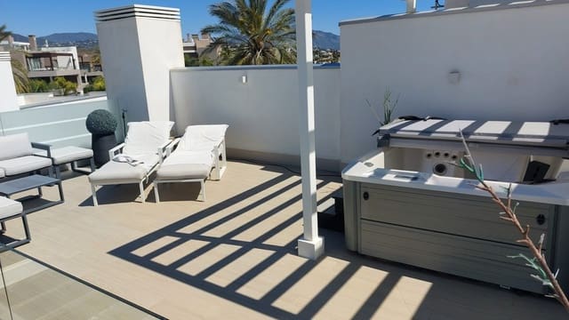 2 soveværelse Penthouse til salg i Cancelada, Estepona med swimmingpool garage - € 550.000 (Ref: 9795552)