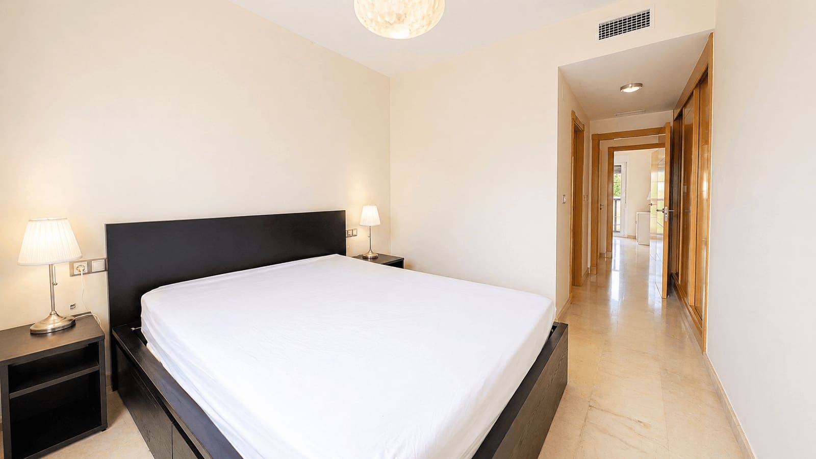 2 soveværelse Lejlighed til salg i Manilva med swimmingpool - € 330.000 (Ref: 9805487)