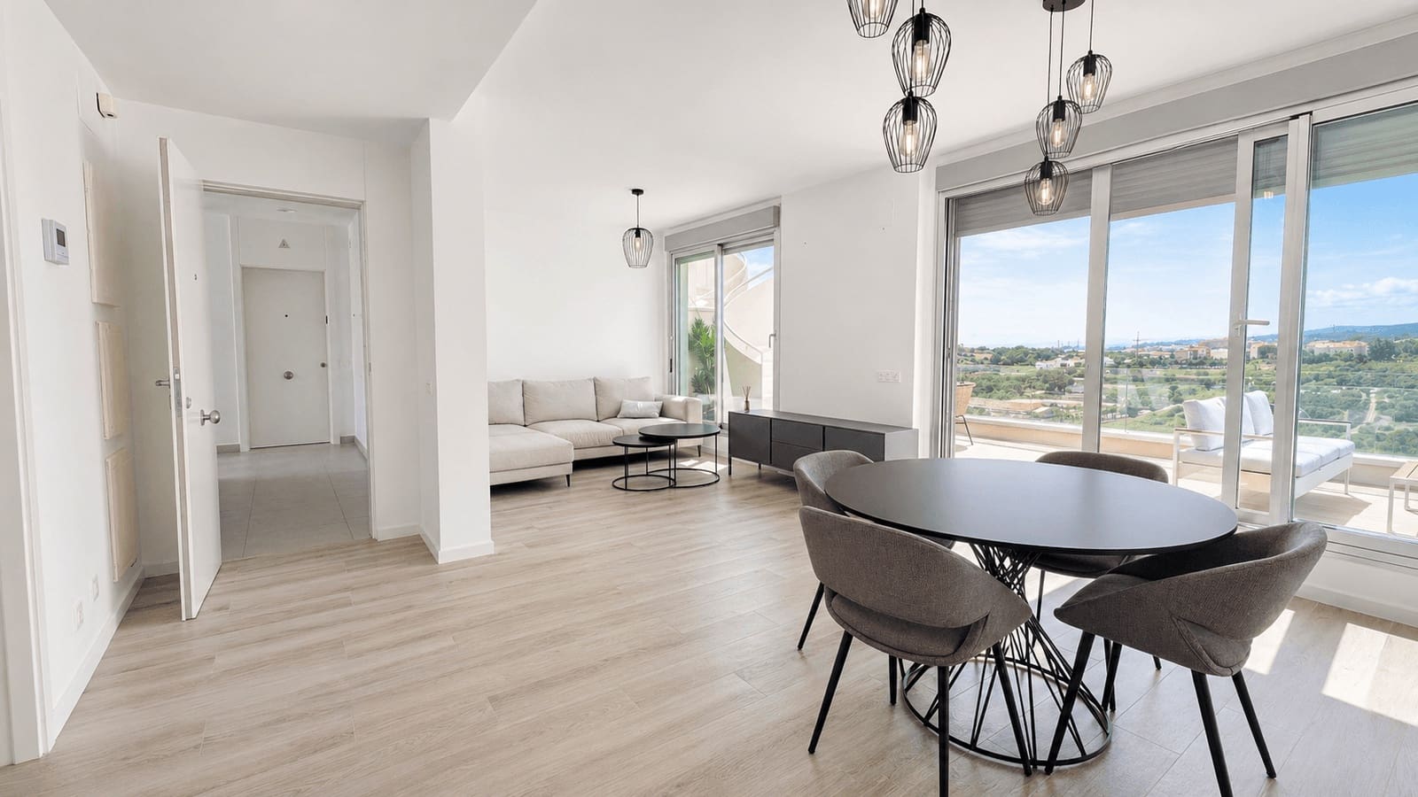 2 soverom Penthouse til salgs i Cancelada med svømmebasseng garasje - € 550 000 (Ref: 9807283)