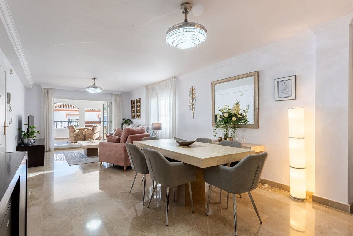 2 sypialnia Apartament na sprzedaż w Benahavis - 385 000 € (Ref: 9819270)