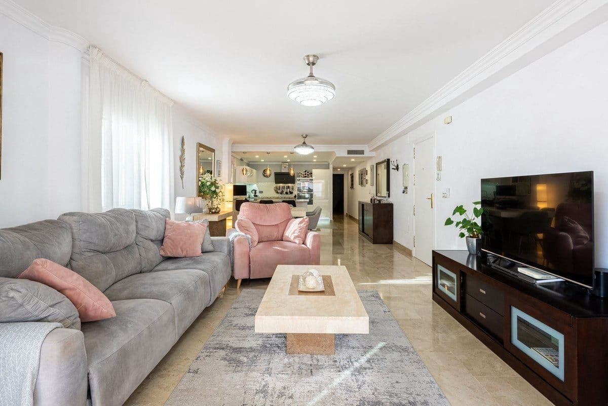 2 sypialnia Apartament na sprzedaż w Benahavis - 385 000 € (Ref: 9819270)