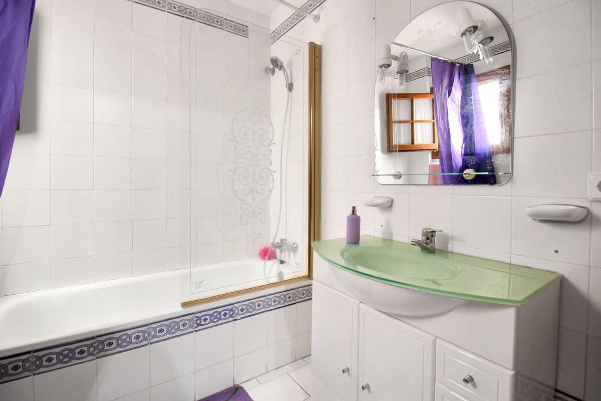 5 slaapkamer Appartement te koop in Benahavis - € 375.000 (Ref: 9897448)