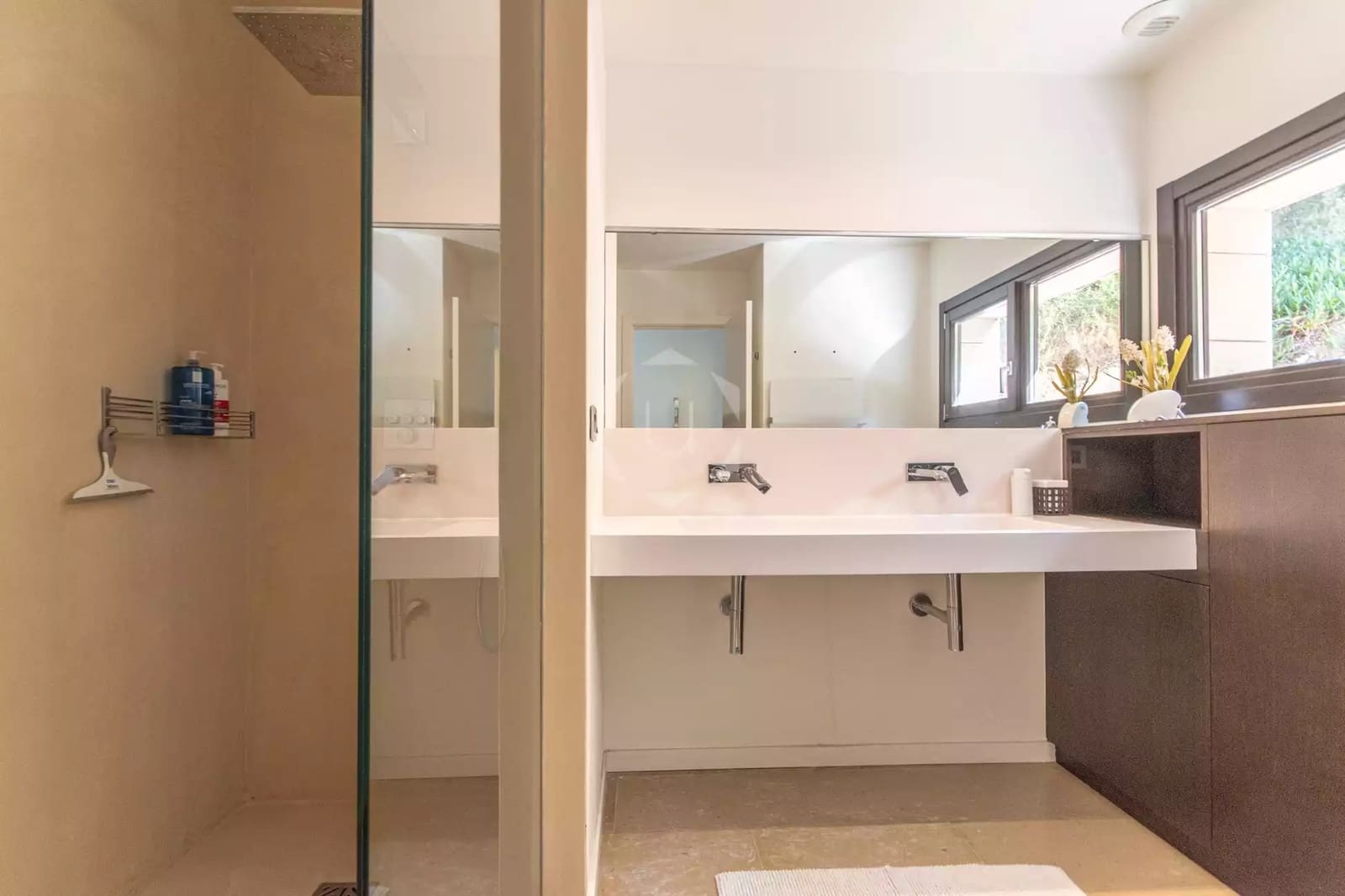 3 soveværelse Villa til leje i Sa Riera med swimmingpool garage - € 4.750 (Ref: 10027435)
