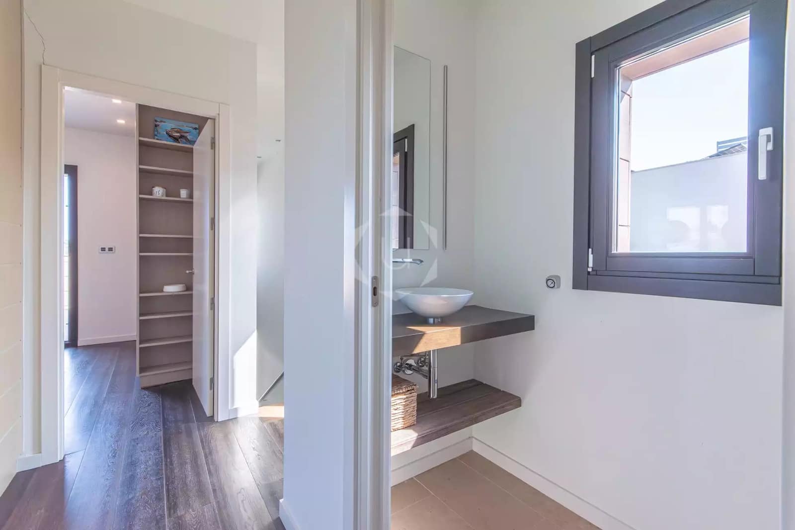 3 soveværelse Villa til leje i Sa Riera med swimmingpool garage - € 4.750 (Ref: 10027435)