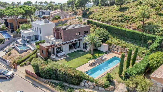 3 soveværelse Villa til leje i Sa Riera, Begur med swimmingpool garage - € 4.750 (Ref: 10027435)