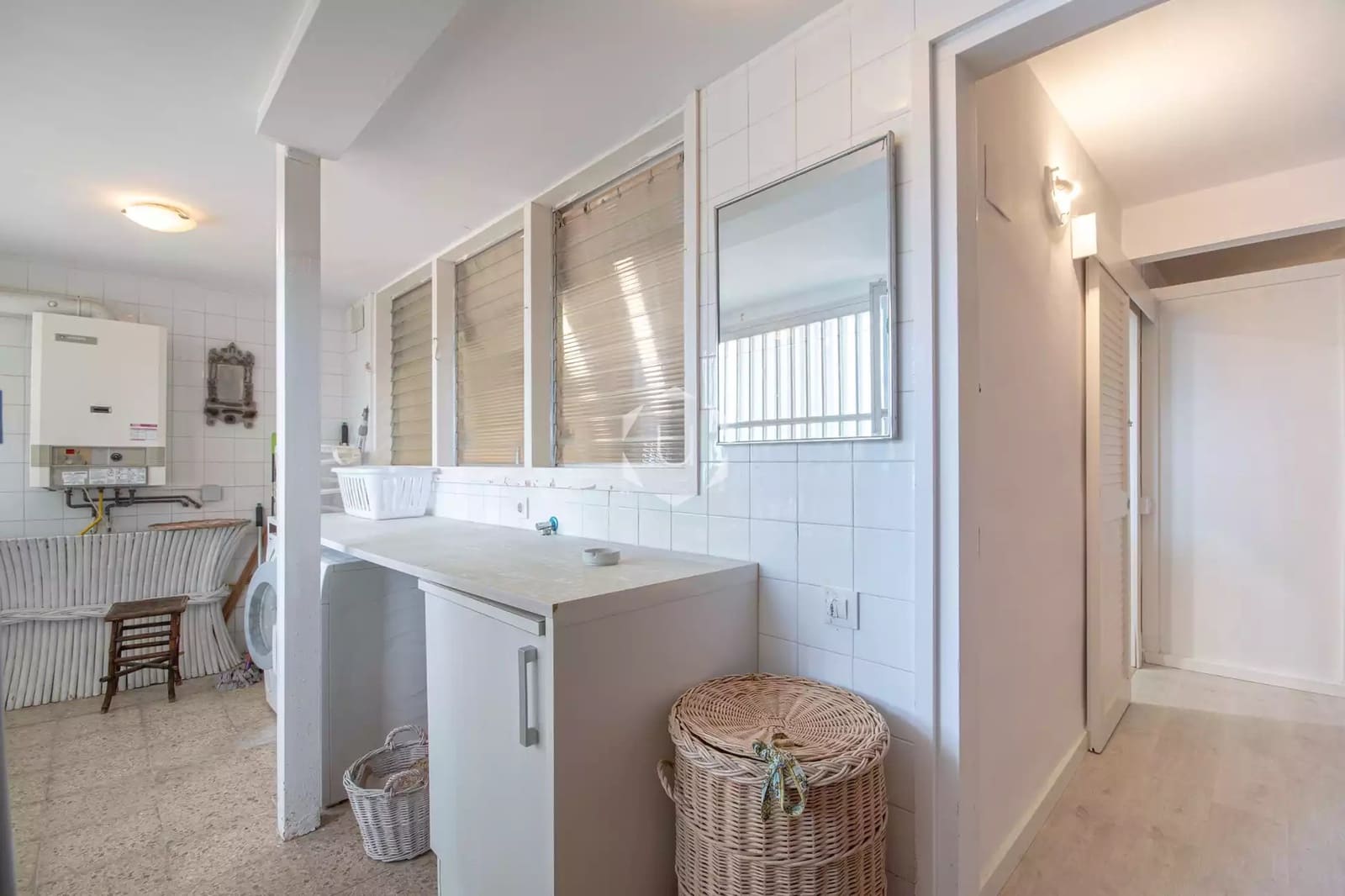 4 bedroom Beach Apartment for rent in Tamariu with pool garage - € 2,500 (Ref: 10115787)