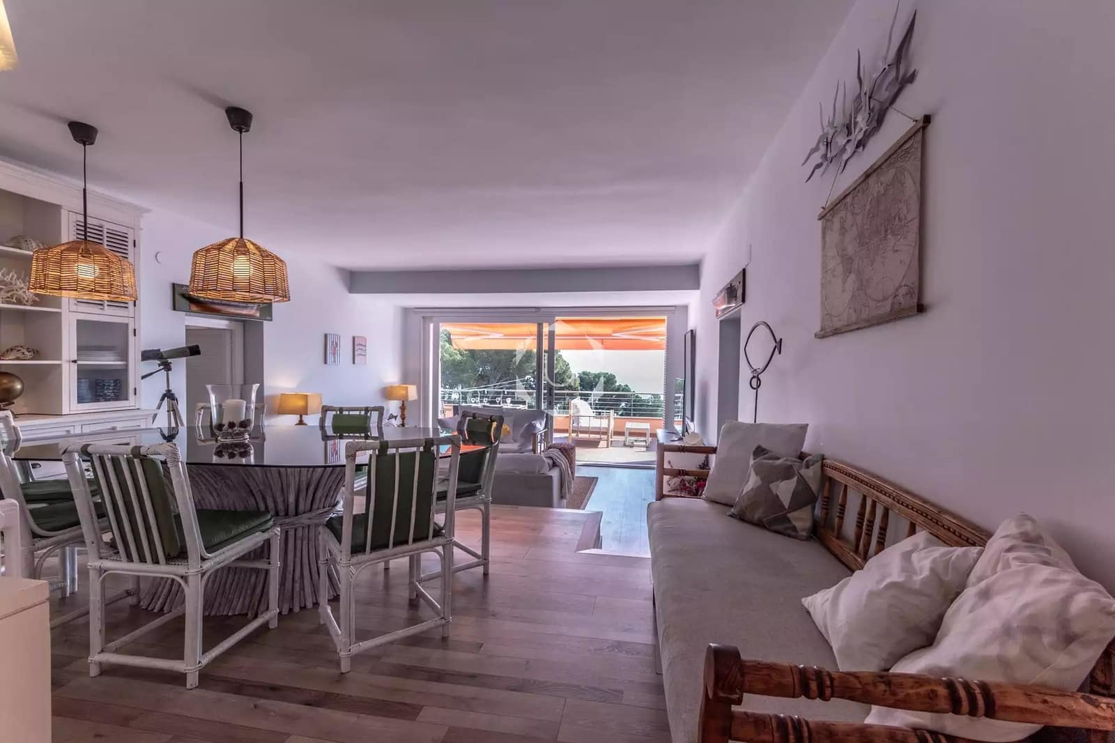 4 bedroom Beach Apartment for rent in Tamariu with pool garage - € 2,500 (Ref: 10115787)