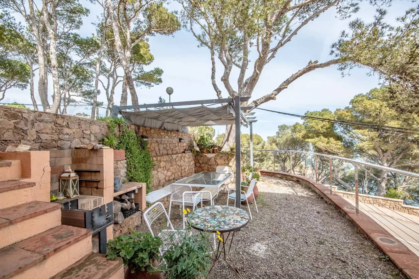 4 bedroom Beach Apartment for rent in Tamariu with pool garage - € 2,500 (Ref: 10115787)