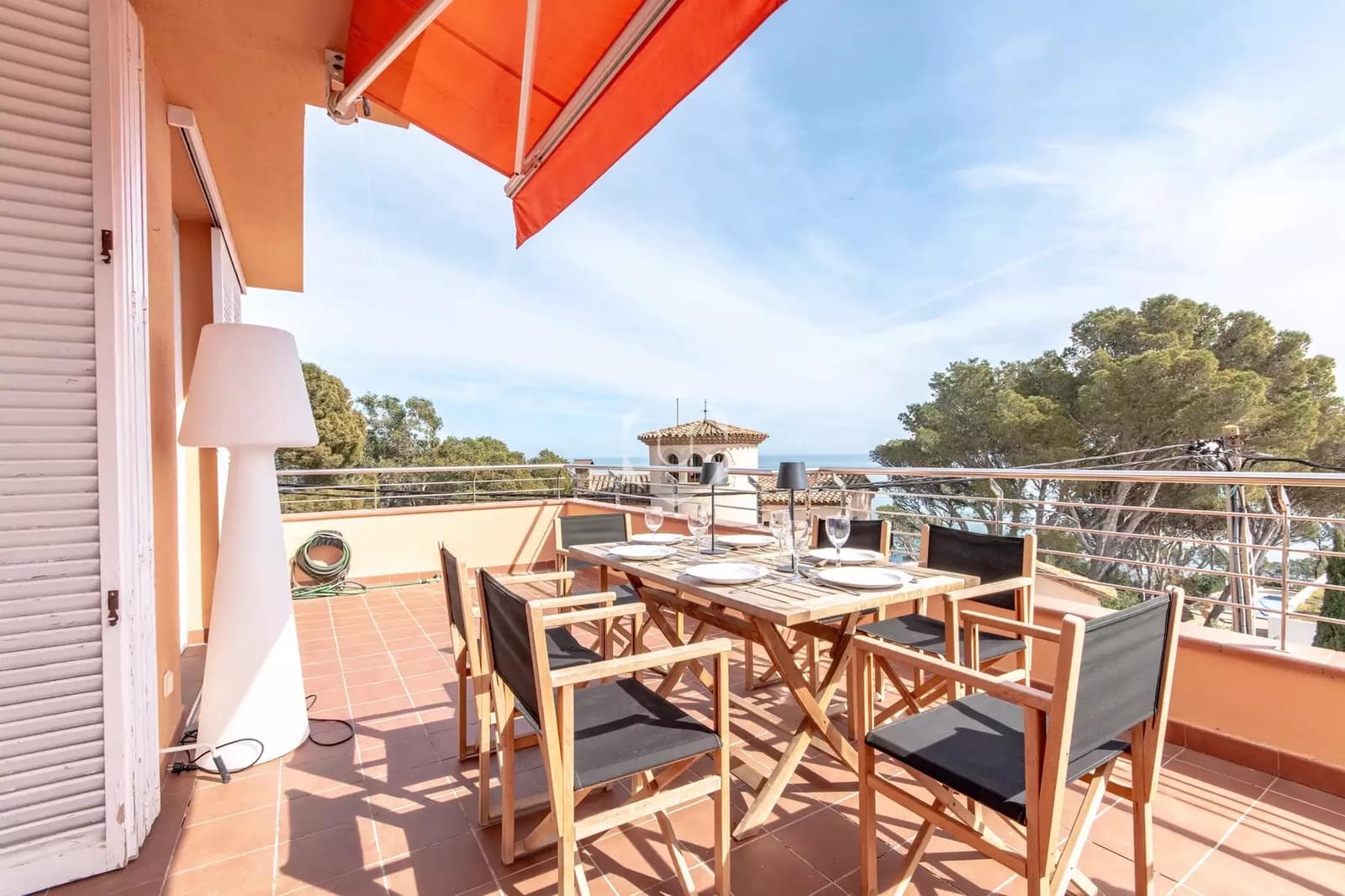 4 bedroom Beach Apartment for rent in Tamariu with pool garage - € 2,500 (Ref: 10115787)