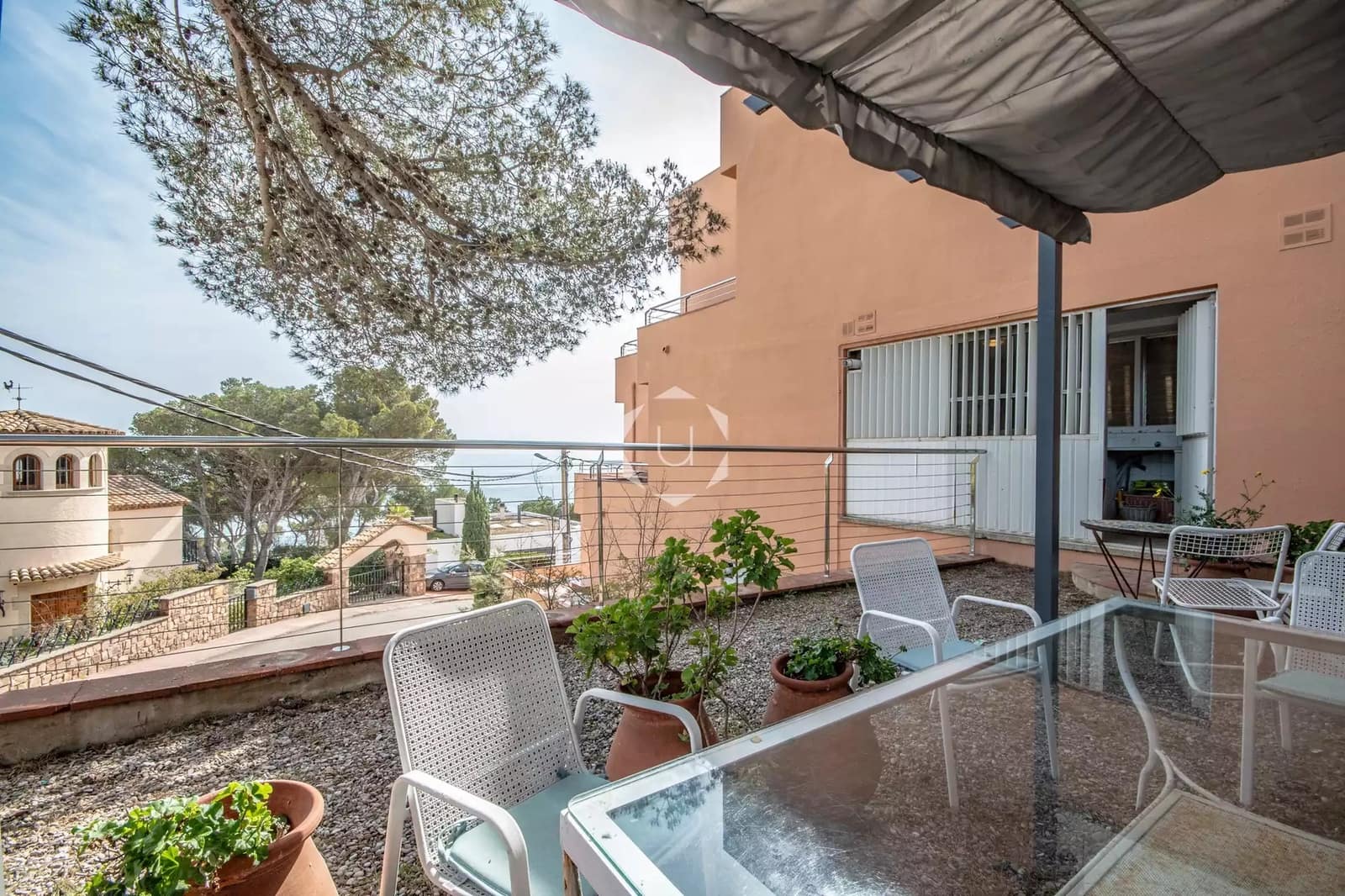 4 bedroom Beach Apartment for rent in Tamariu with pool garage - € 2,500 (Ref: 10115787)