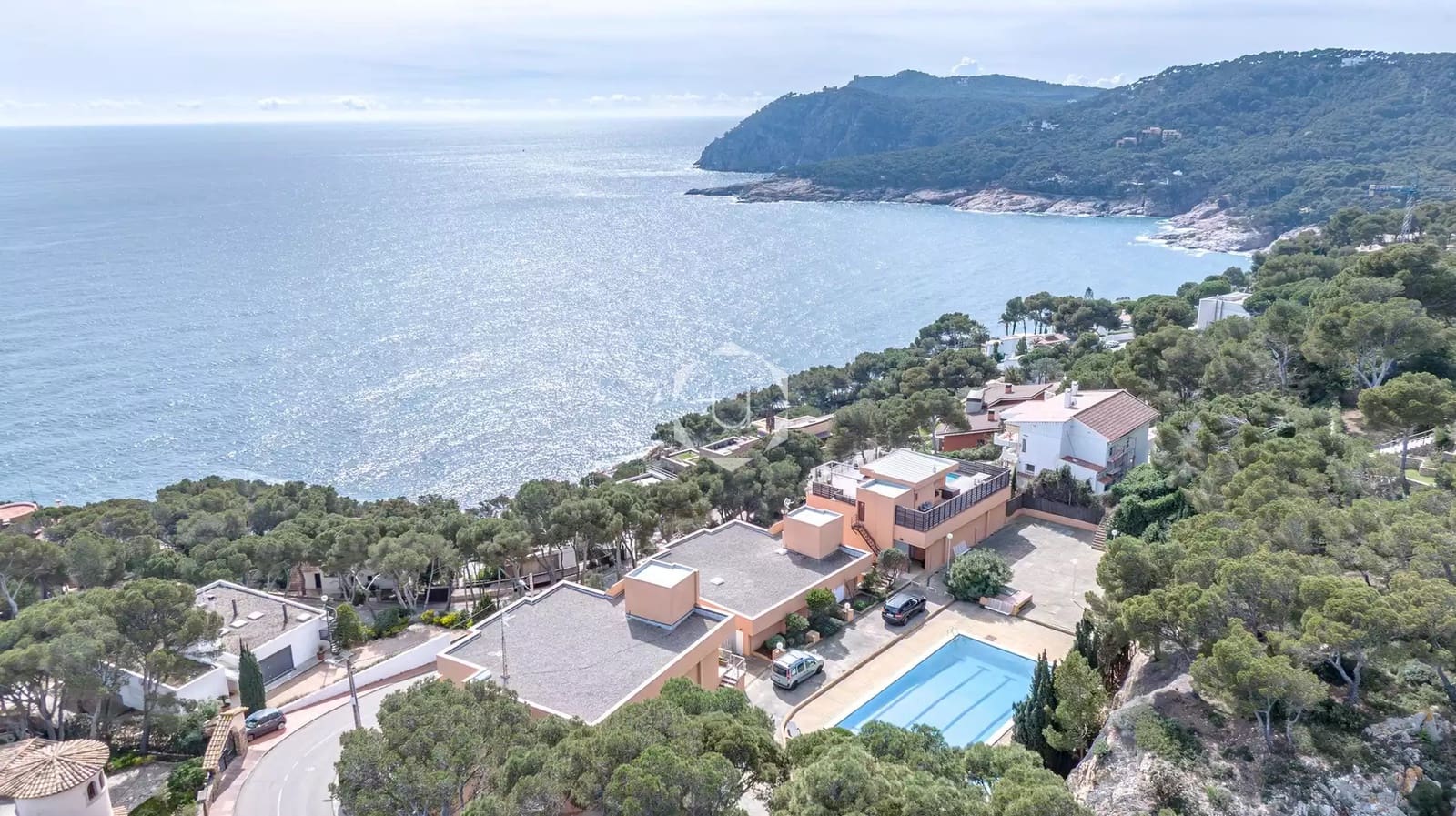 4 bedroom Beach Apartment for rent in Tamariu with pool garage - € 2,500 (Ref: 10115787)