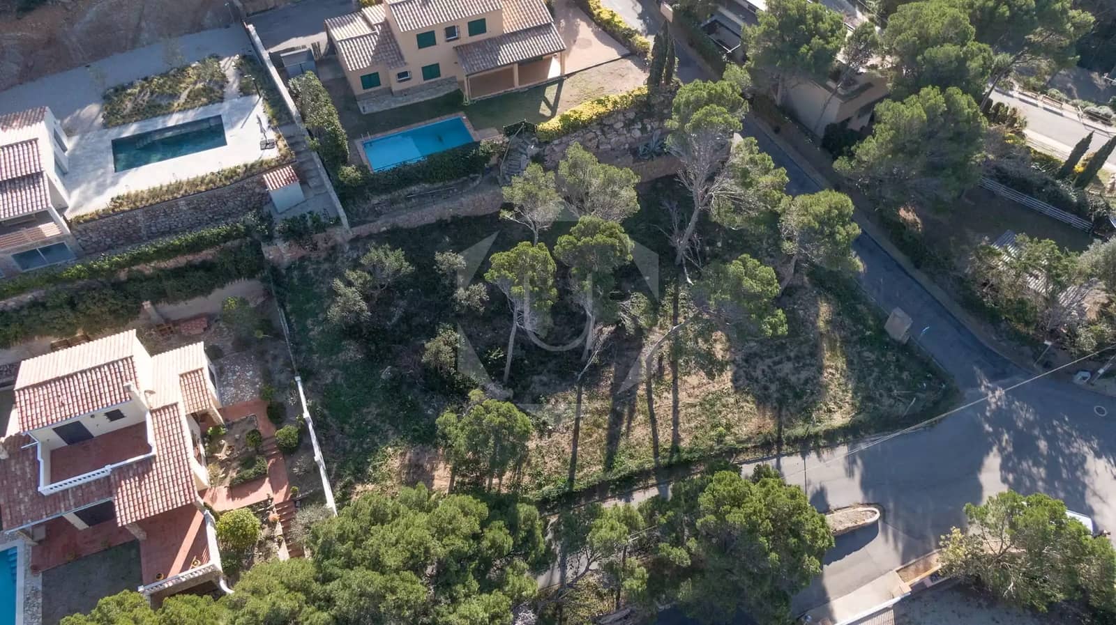 Mark till salu i Begur - 230 000 € (Ref: 8096553)