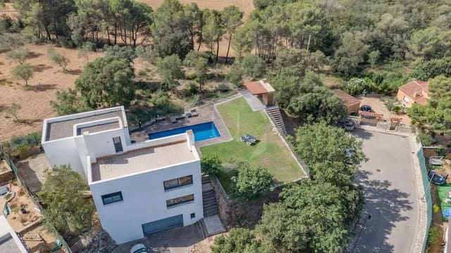 5 slaapkamer Villa te koop in Begur met garage - € 1.030.000 (Ref: 8096554)