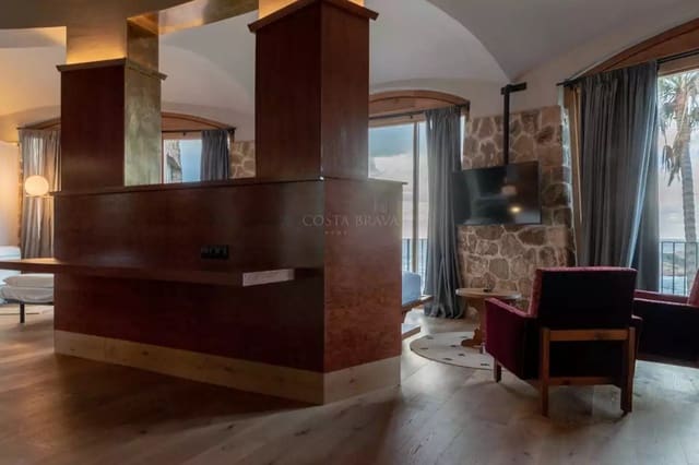 4 chambre Appartement à vendre à Begur - 2 256 884 € (Ref: 8664138)