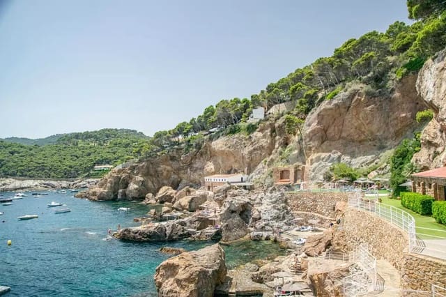 4 chambre Appartement à vendre à Begur - 2 256 884 € (Ref: 8664138)