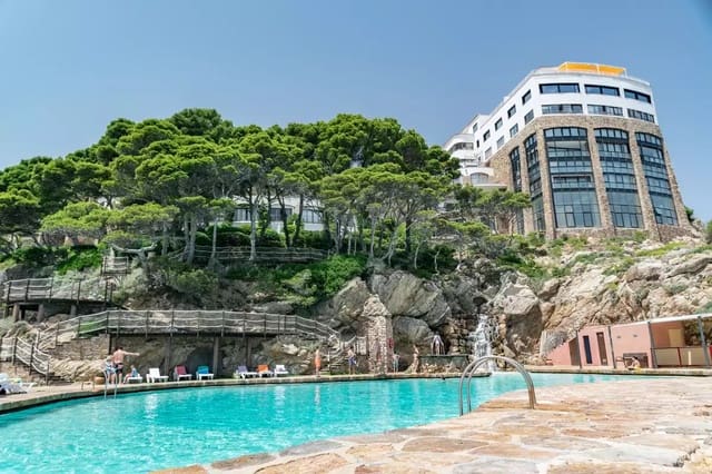 4 chambre Appartement à vendre à Begur - 2 256 884 € (Ref: 8664138)