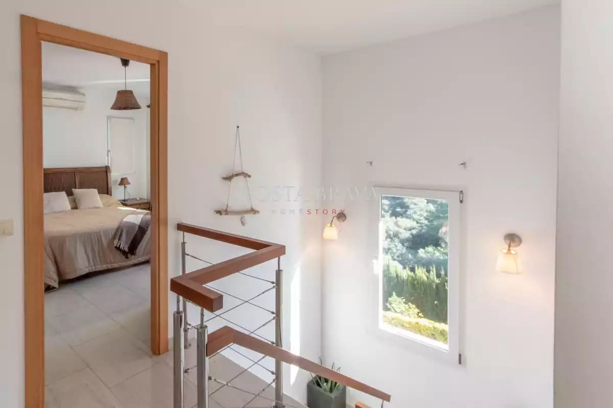 6 makuuhuone Huvila myytävänä paikassa Begur mukana uima-altaan 
autotalli - 695 000 € (Ref: 8880632)