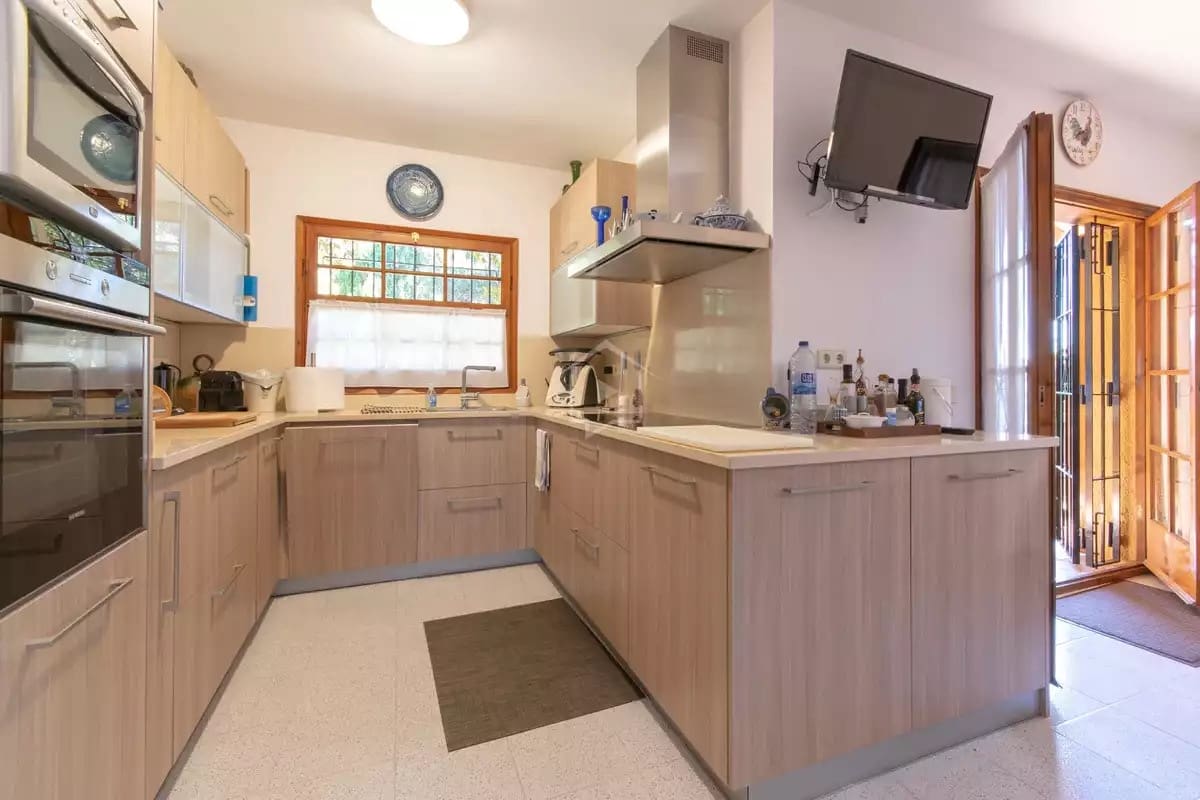 Chalet de 5 habitaciones en Tamariu en venta con piscina garaje - 1.200.000 € (Ref: 8880635)