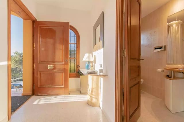 Chalet de 5 habitaciones en Tamariu, Palafrugell en venta con piscina garaje - 1.200.000 € (Ref: 8880635)