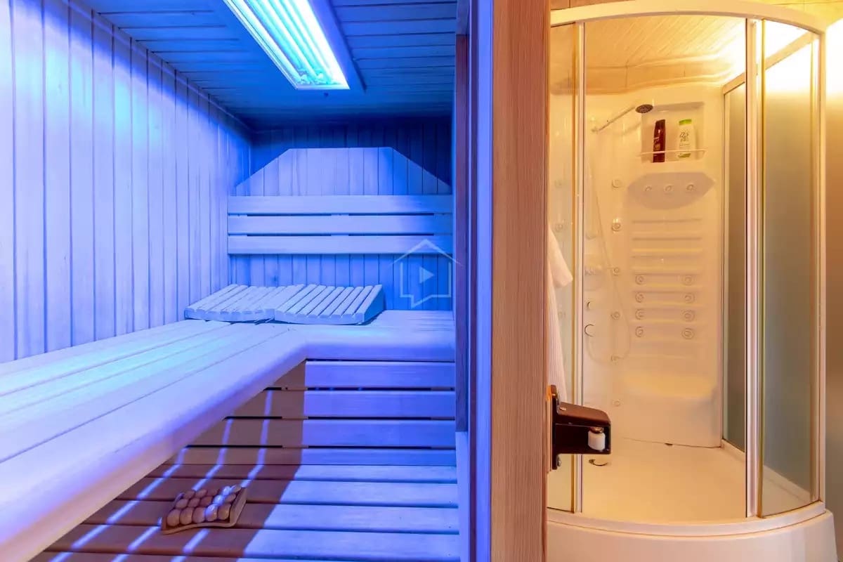 Chalet de 5 habitaciones en Tamariu en venta con piscina garaje - 1.200.000 € (Ref: 8880635)