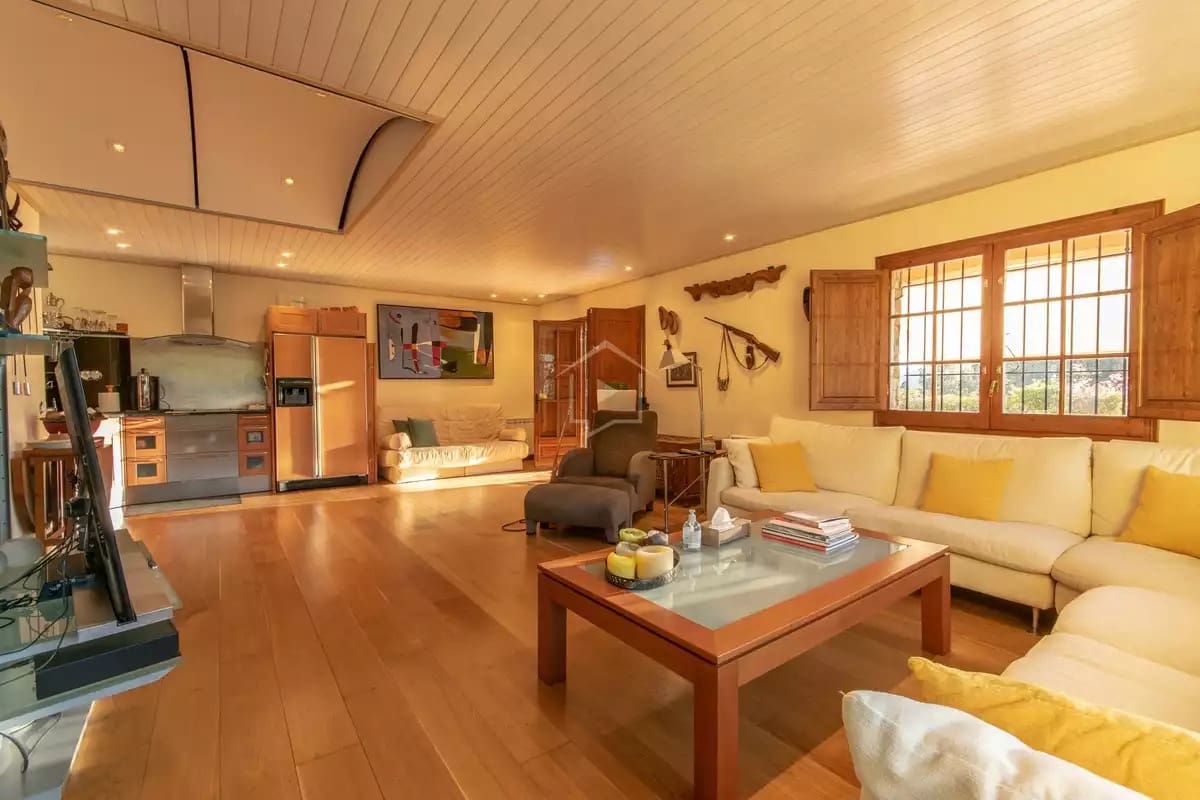 Chalet de 5 habitaciones en Tamariu en venta con piscina garaje - 1.200.000 € (Ref: 8880635)