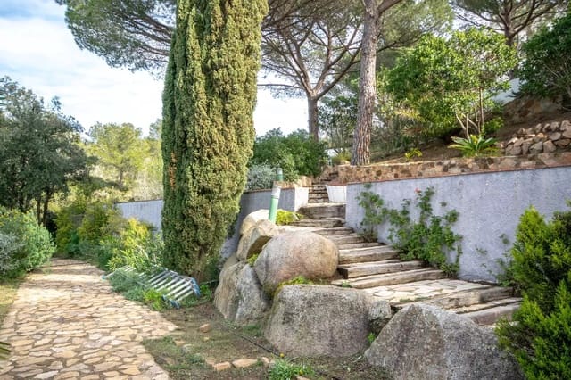 6 soverom Villa til salgs i Begur med svømmebasseng garasje - € 1 695 000 (Ref: 8880637)