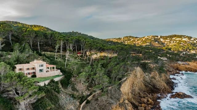 Chalet de 4 habitaciones en Begur en venta con garaje - 2.190.000 € (Ref: 8894589)