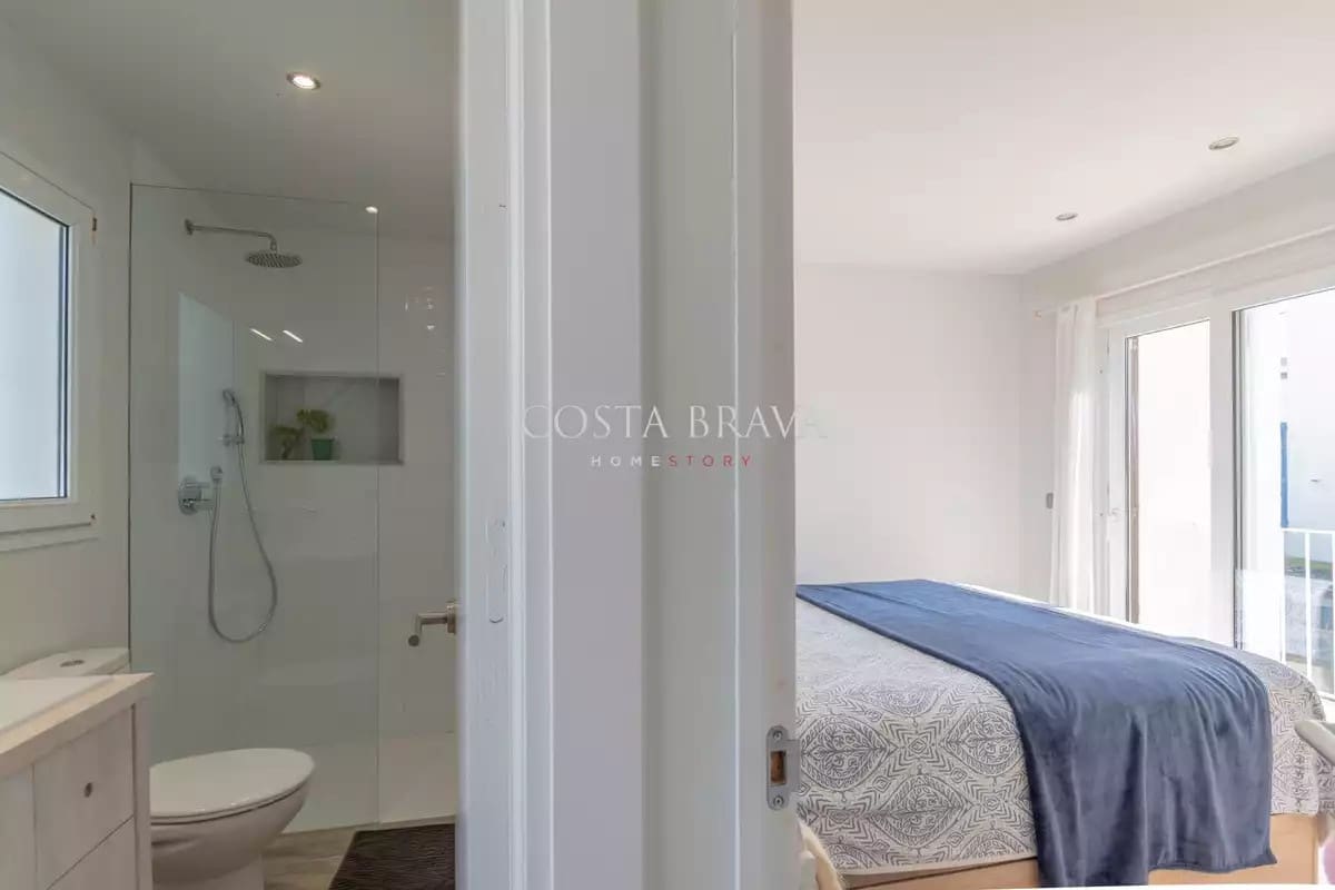 3 soveværelse Rækkehus til salg i Torroella de Montgri med garage - € 335.000 (Ref: 8902141)