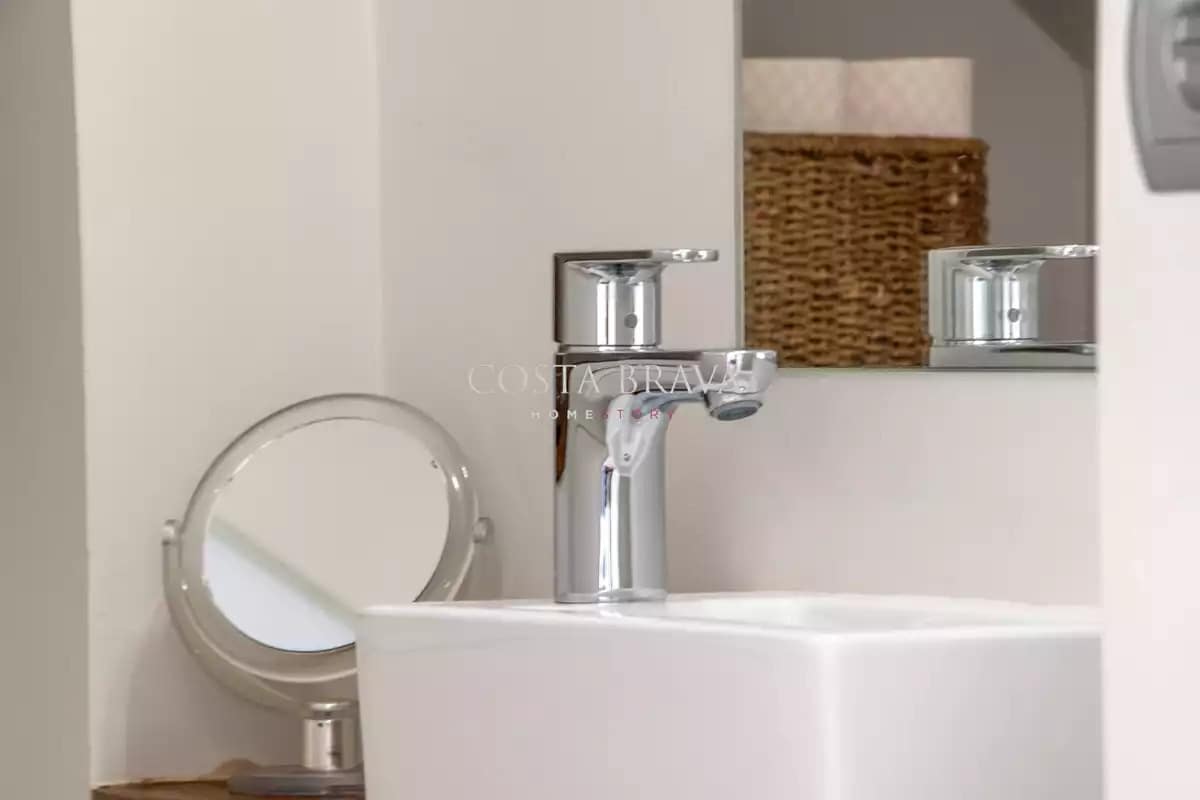 3 soveværelse Rækkehus til salg i Torroella de Montgri med garage - € 335.000 (Ref: 8902141)