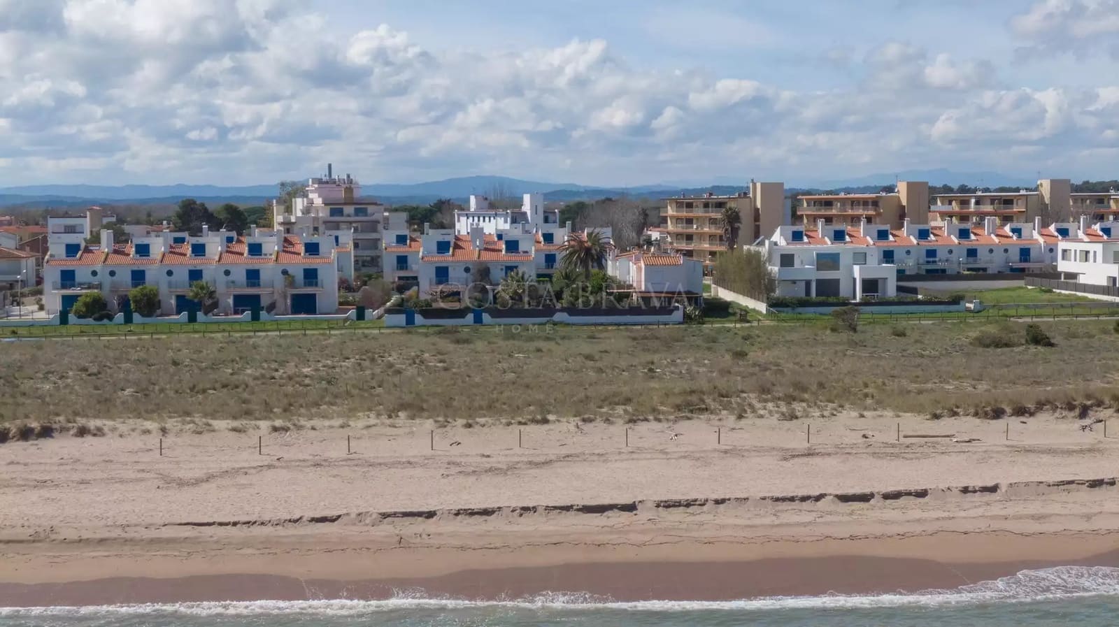 3 bedroom Terraced Villa for sale in Torroella de Montgri with garage - € 335,000 (Ref: 8902141)