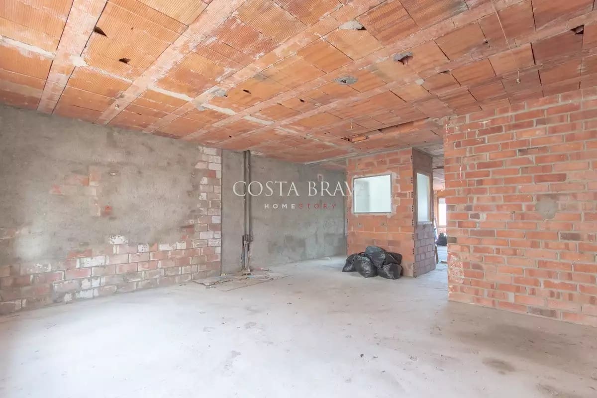 5 soveværelse Byhus til salg i Palafrugell - € 275.000 (Ref: 8902142)