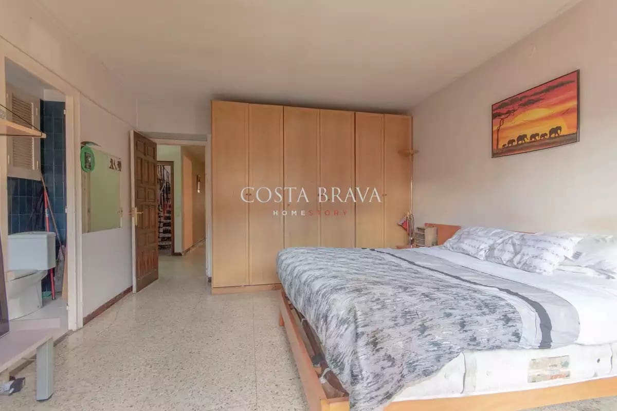 5 soveværelse Byhus til salg i Palafrugell - € 275.000 (Ref: 8902142)