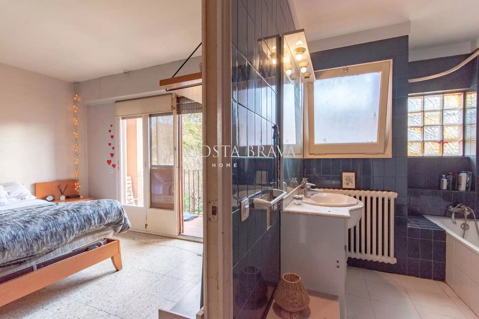 5 bedroom Townhouse for sale in Palafrugell - € 285,000 (Ref: 8902142)