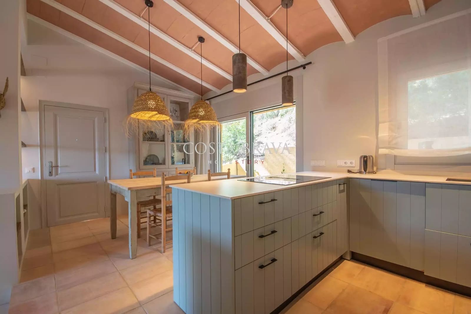 Moradia para arrendar em Begur com piscina garagem - 2 500 € (Ref: 8937244)