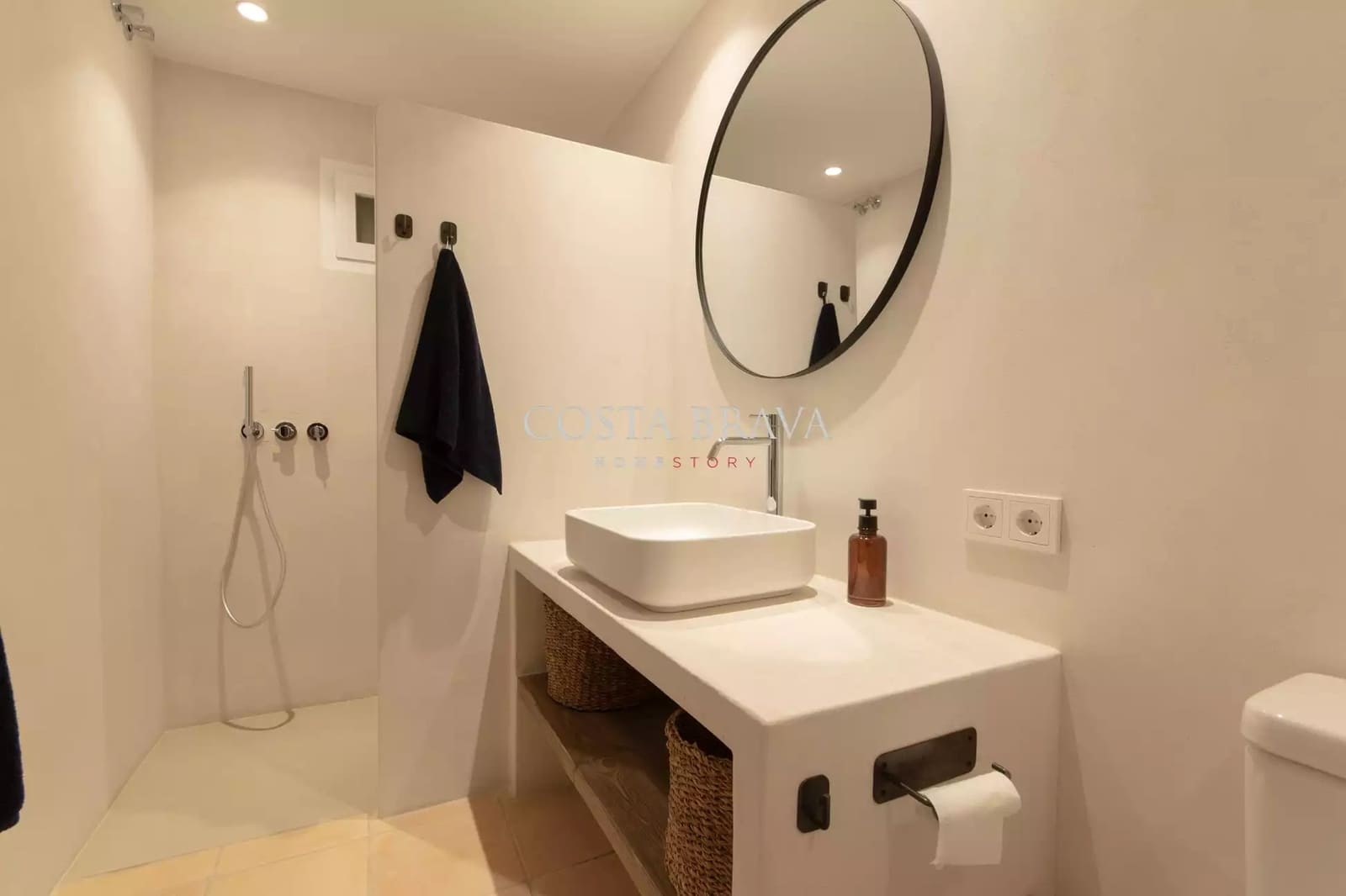 Moradia para arrendar em Begur com piscina garagem - 2 500 € (Ref: 8937244)
